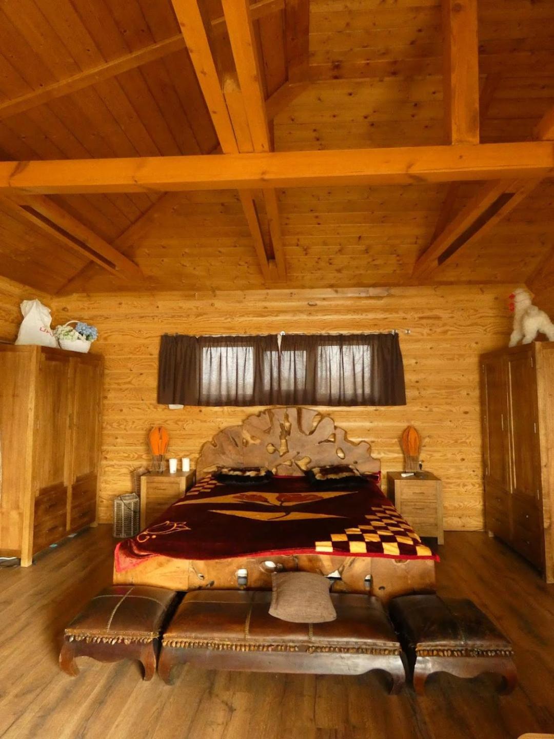 Къща За Гости Ivanyane ภายนอก รูปภาพ